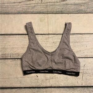 Calvin Klein gray ribbed bra. S